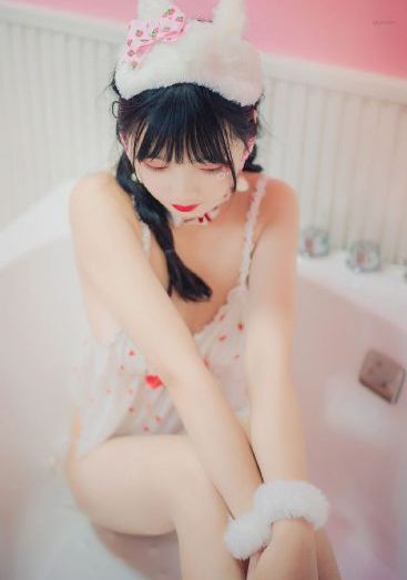 不戴胸罩对乳腺好吗_3D电影正片免费观看