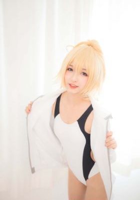 小小水蜜桃高清在线观看_2012高清全集在线观看播放