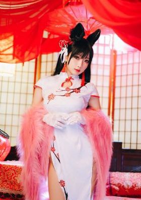 蓊红成人三点视频_加长版高清视频在线观看