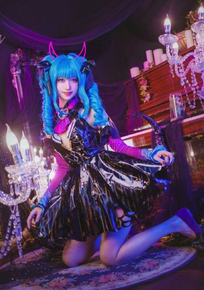 大茄子视频成人版在线观看_全集手机在线影院观看