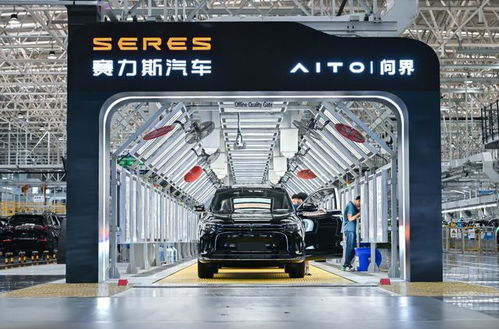 物流現(xiàn)場(chǎng)送去關(guān)懷 賽力斯汽車智慧工廠滿電前行 交付不降溫